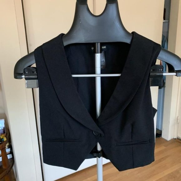 Guess Jeans Cropped Vest - Picture 2 of 4